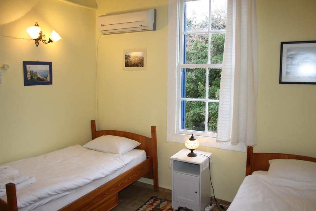 Istanbul Pension Ayvalik Room photo