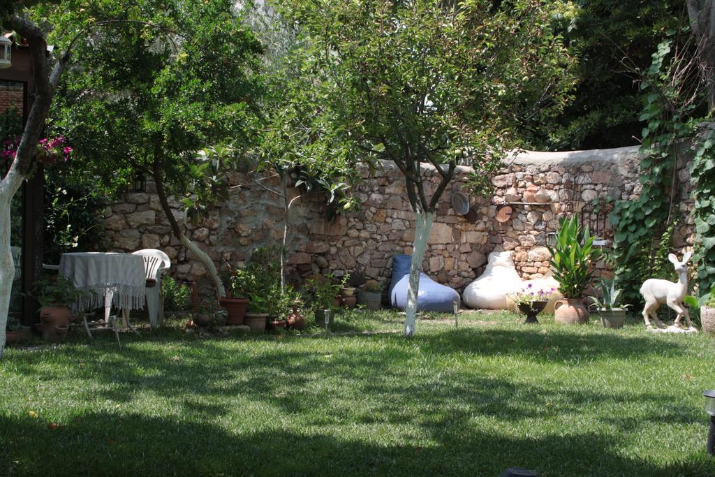 Istanbul Pension Ayvalik Exterior photo